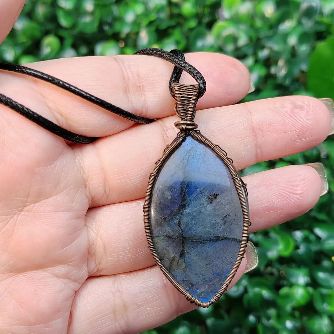 Tree of Life-Labradorite Handmade Pendant Necklace- Copper Wire Wrapped Jewelry