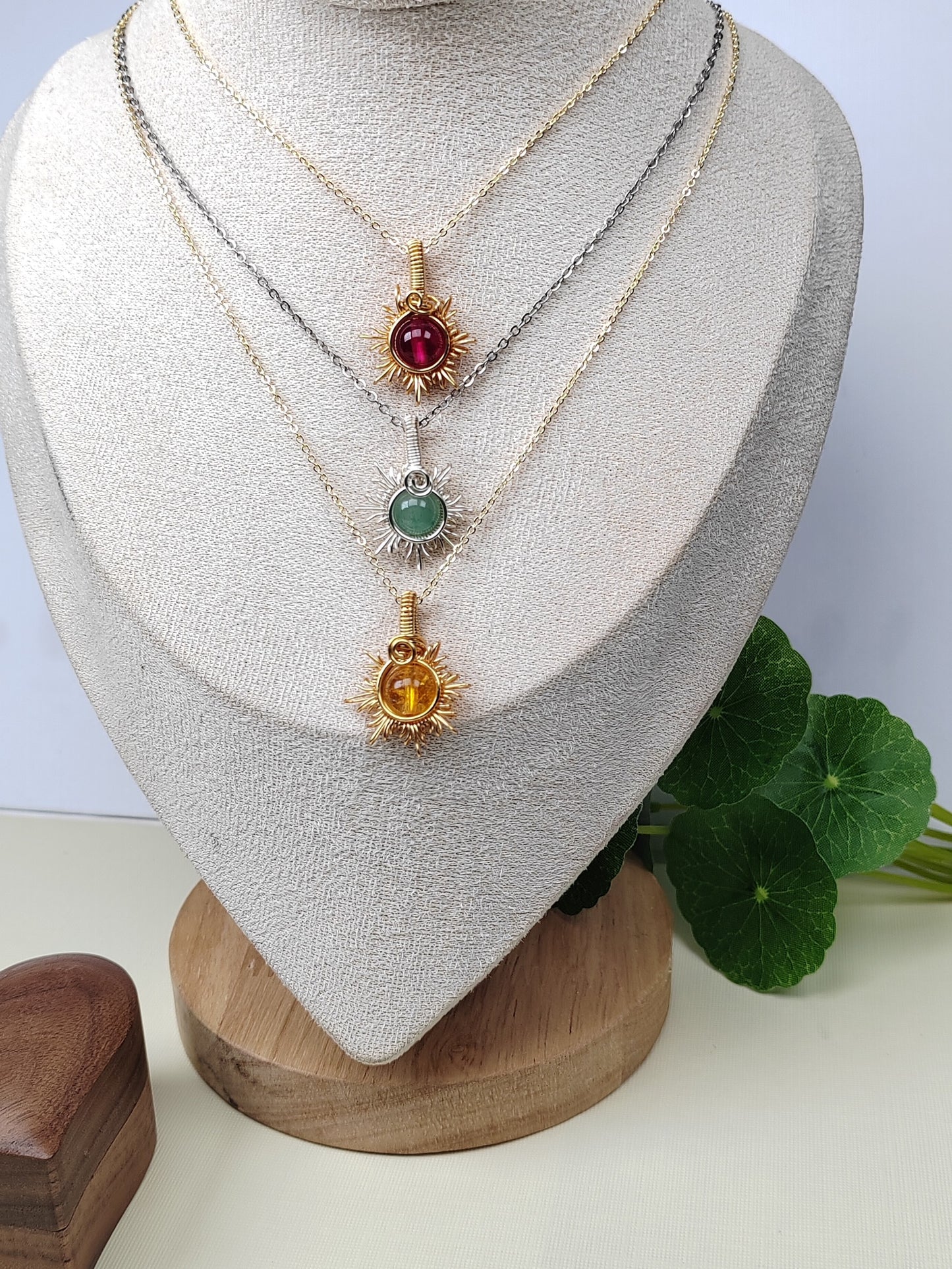 Sun  Necklace, Crystal Pendant, Healing Crystal Necklace for Women