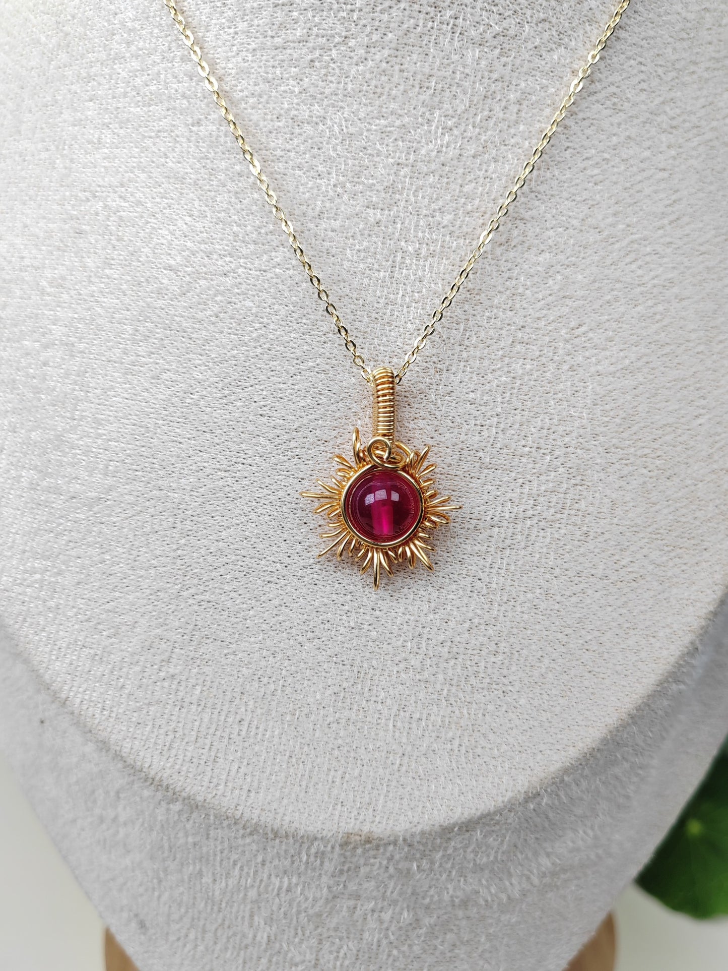Sun  Necklace, Crystal Pendant, Healing Crystal Necklace for Women